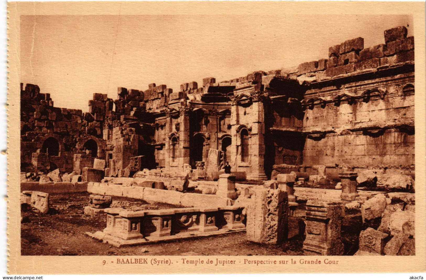 CPA AK Baalbek Temple De Jupiter Grande Cour SYRIA (1404037) - Syrie