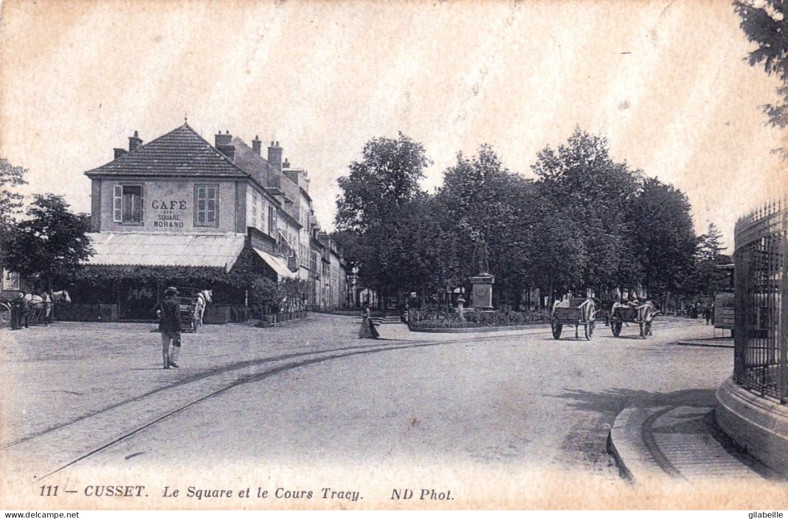 03 - Allier - CUSSET -   Le Square Et Le Cours Tracy - Autres & Non Classés