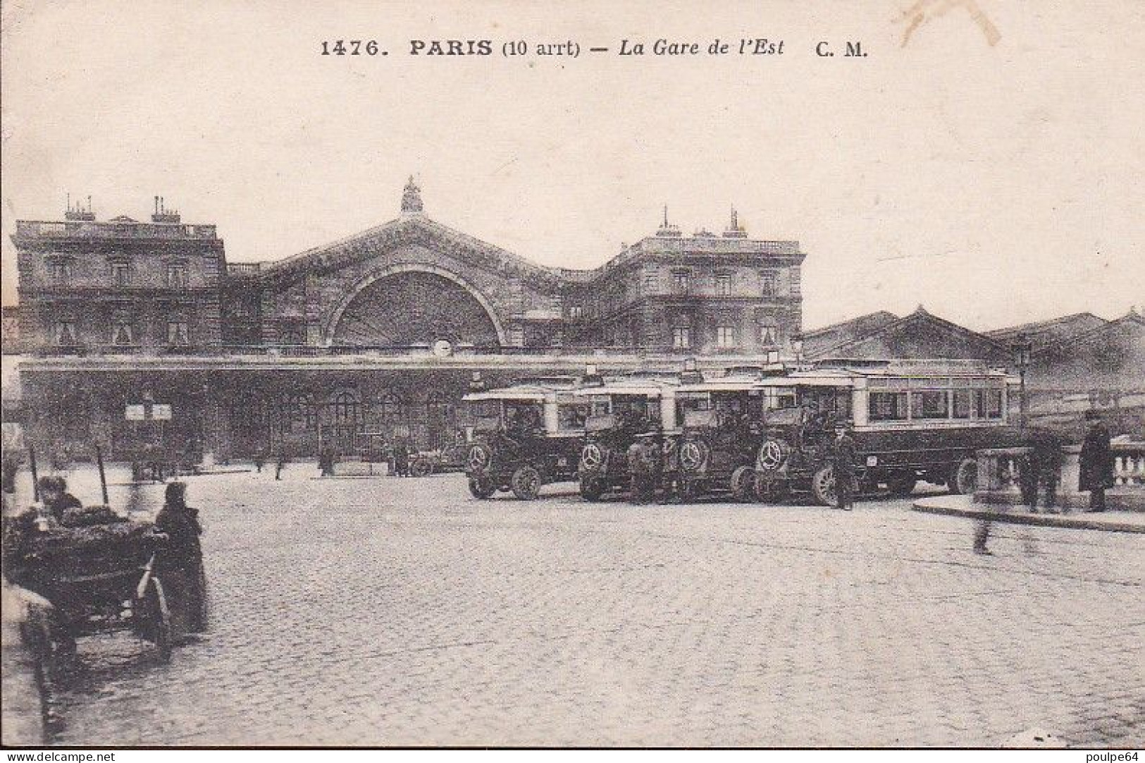 La Gare De L' Est : Vue Extérieure - Metropolitana, Stazioni