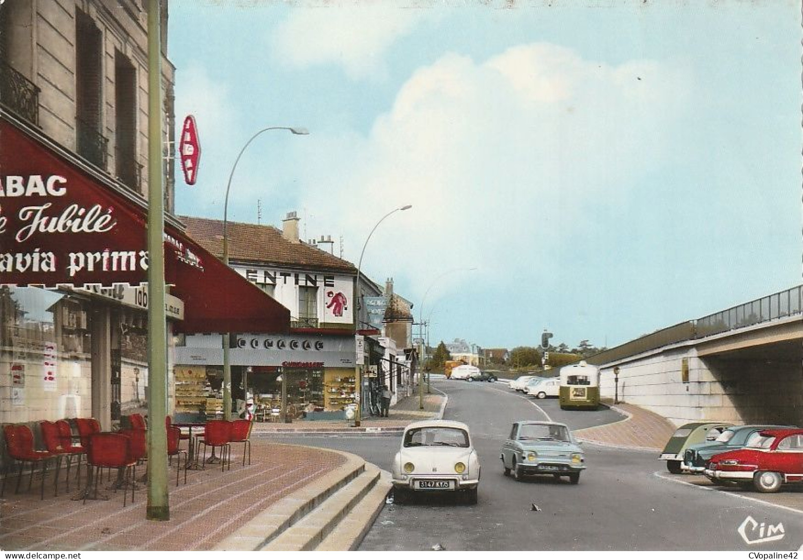 RARE !! ST-MAUR-des-FOSSES (94) Avenue Leclerc En 1968  CPSM GF (Superbe Animation) - Saint Maur Des Fosses