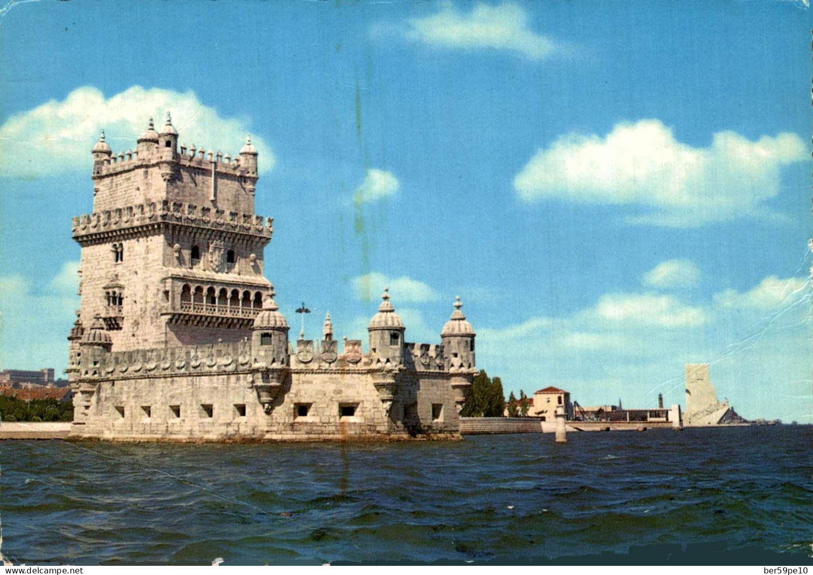 PORTUGAL LISBOA TORRE DE BELEM VISTA DO RIO AO FUNDO A DIREITA O MONUMENTO DAS DESCOBERTAS - Lisboa