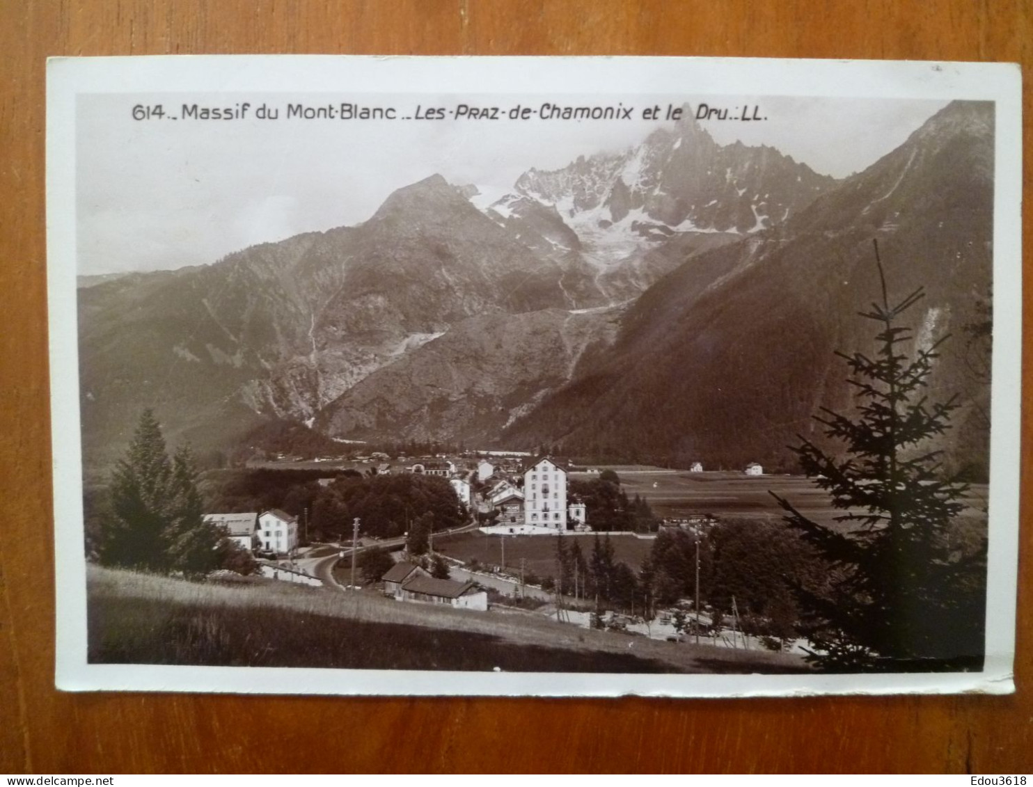 Carte Postale 614 Massif Du Mont Blanc Les Praz De Chamonix Et Le Dru Levy Et Neurdein Réunis X - Andere & Zonder Classificatie