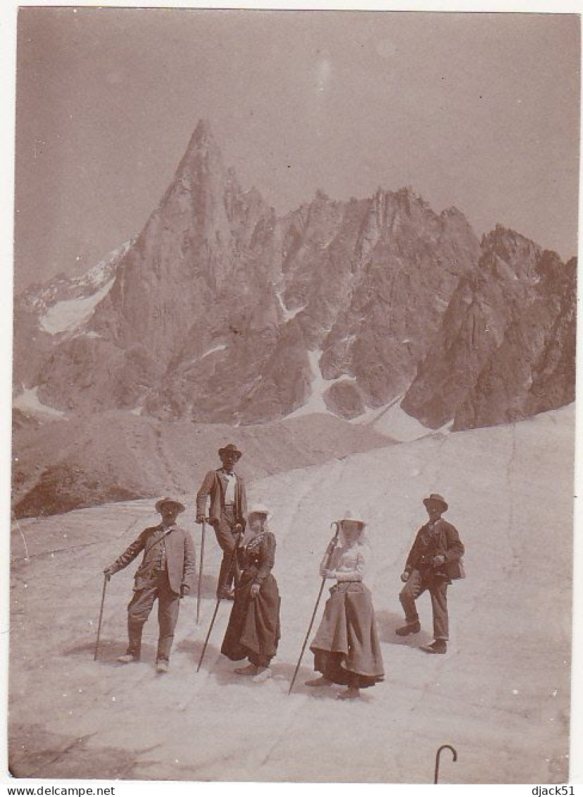 Lot De 2 Ancienne Photographie Amateur / Personnes à La Montagne - Ancianas (antes De 1900)