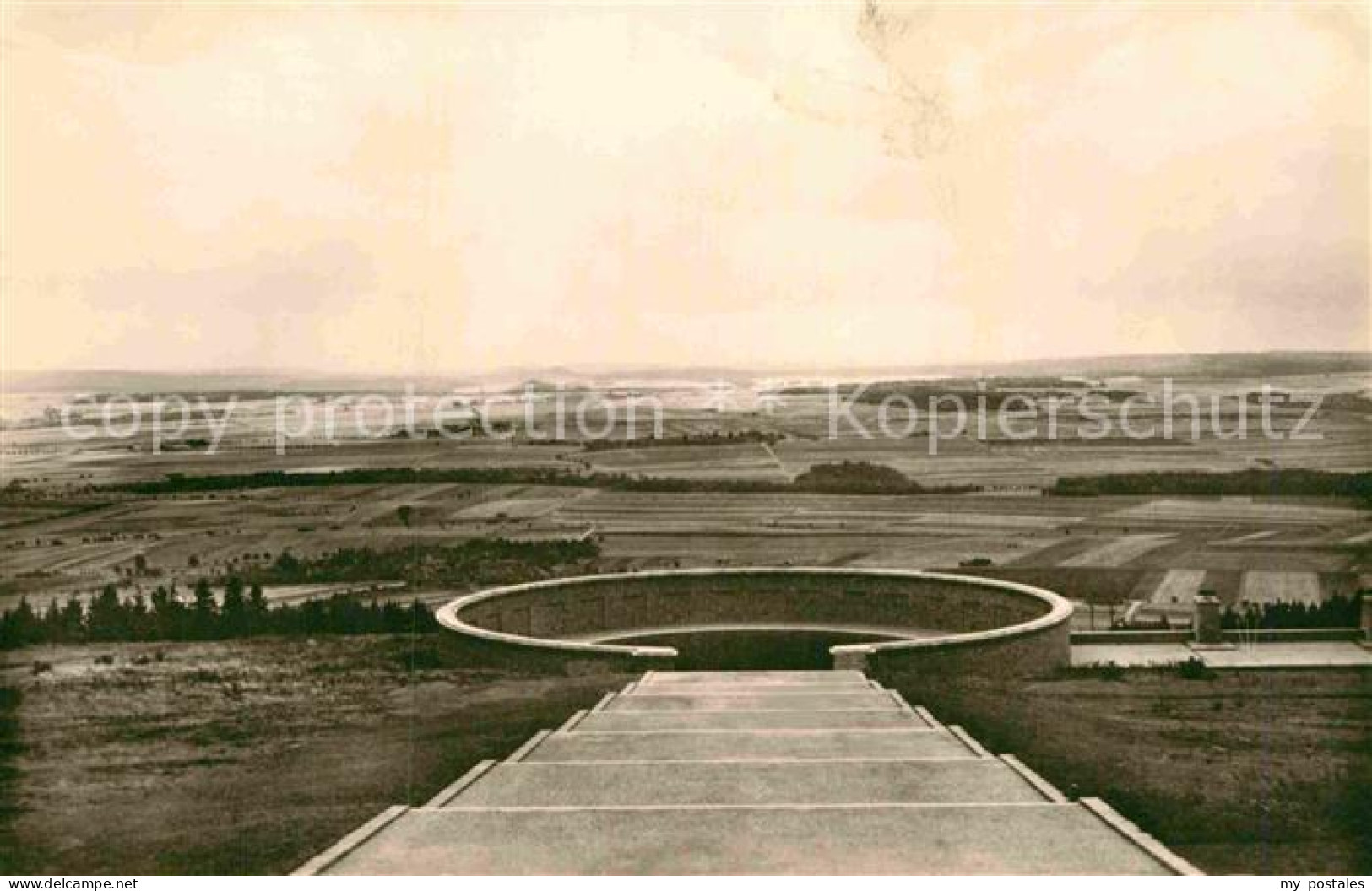 72895720 Buchenwald Weimar Mahn Und Gedenkstaette Blick Vom Turm Strasse Der Fre - Weimar