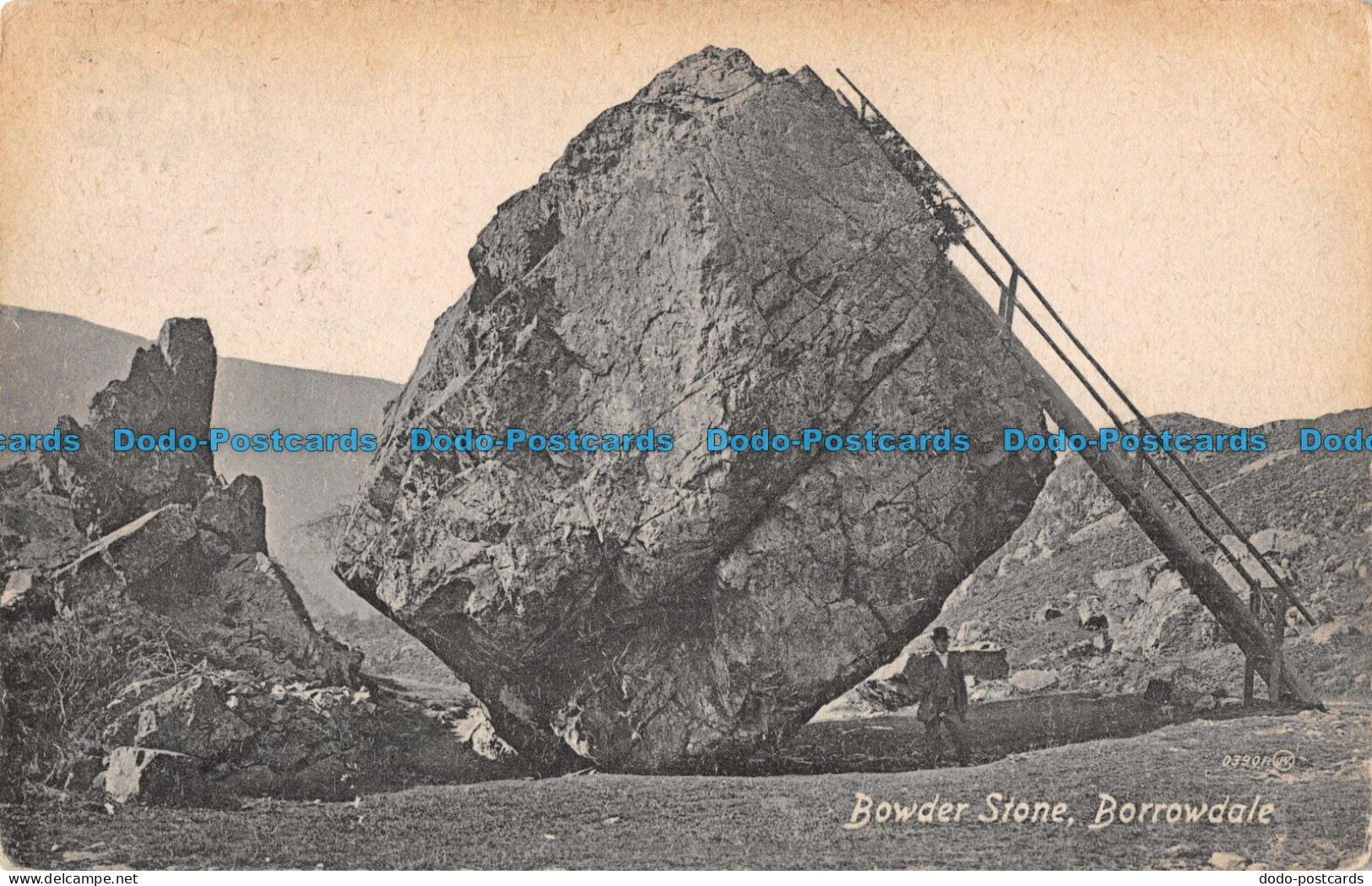 R096094 Bowder Stone. Borrowdale. Valentine. 1917 - Wereld