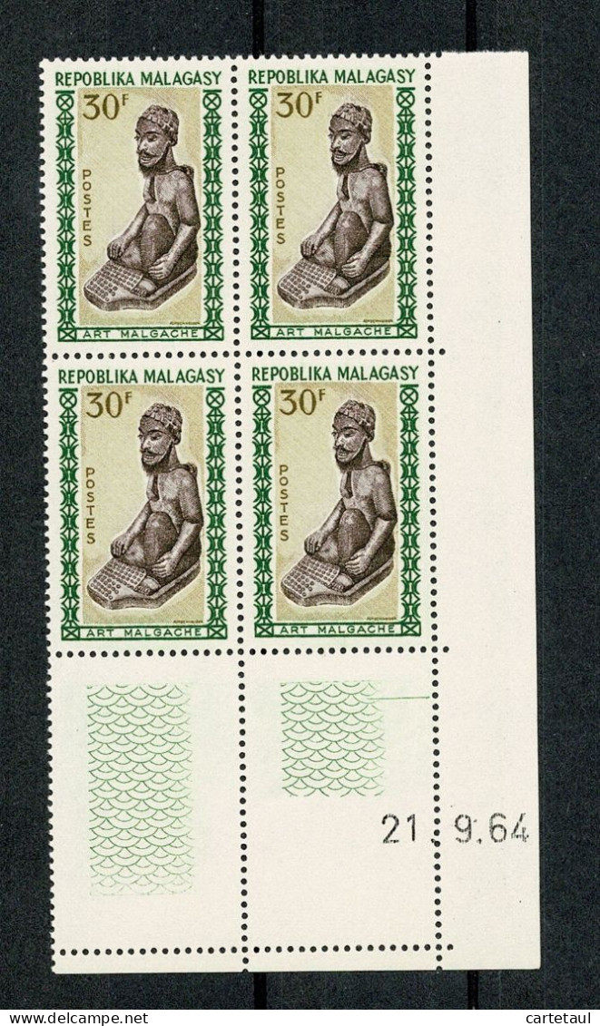 MADAGASCAR  Art Malgache Bloc De 4 Coin Daté  21.9.64 ** Gomme Intacte - Madagascar (1960-...)