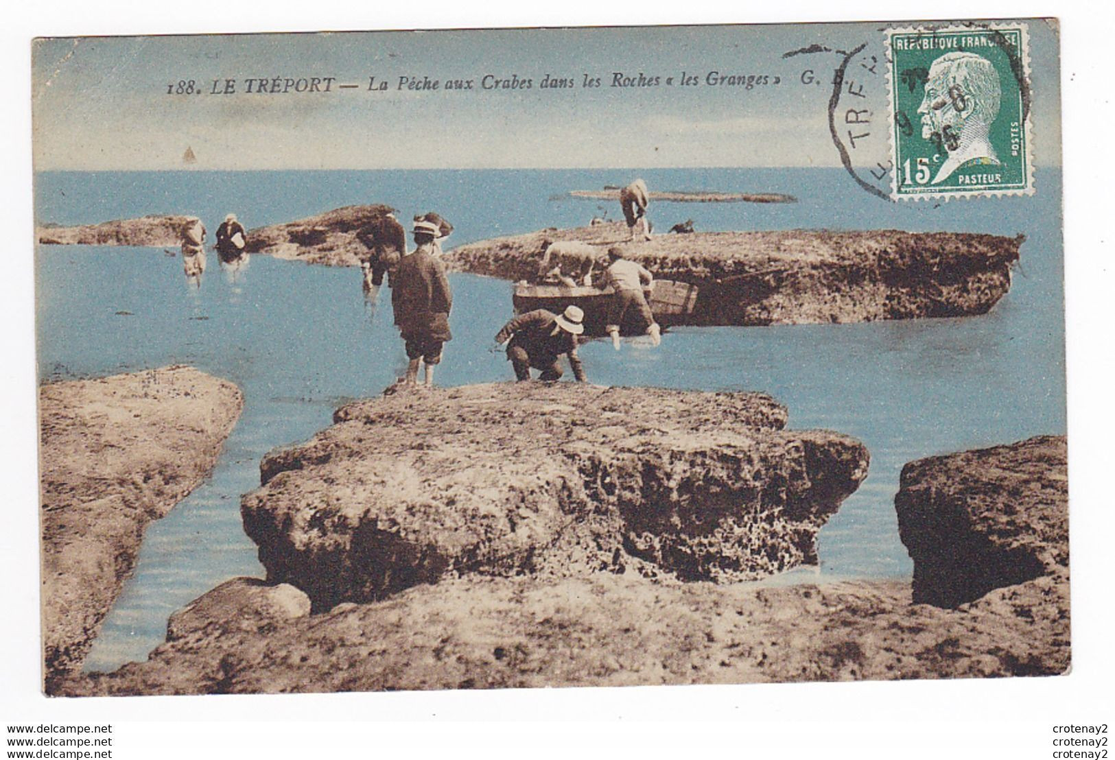76 LE TREPORT N°118 La Pêche Aux Crabes Dans Les Roches LES GRANGES En 1925 Photo G. Bonnain - Le Treport