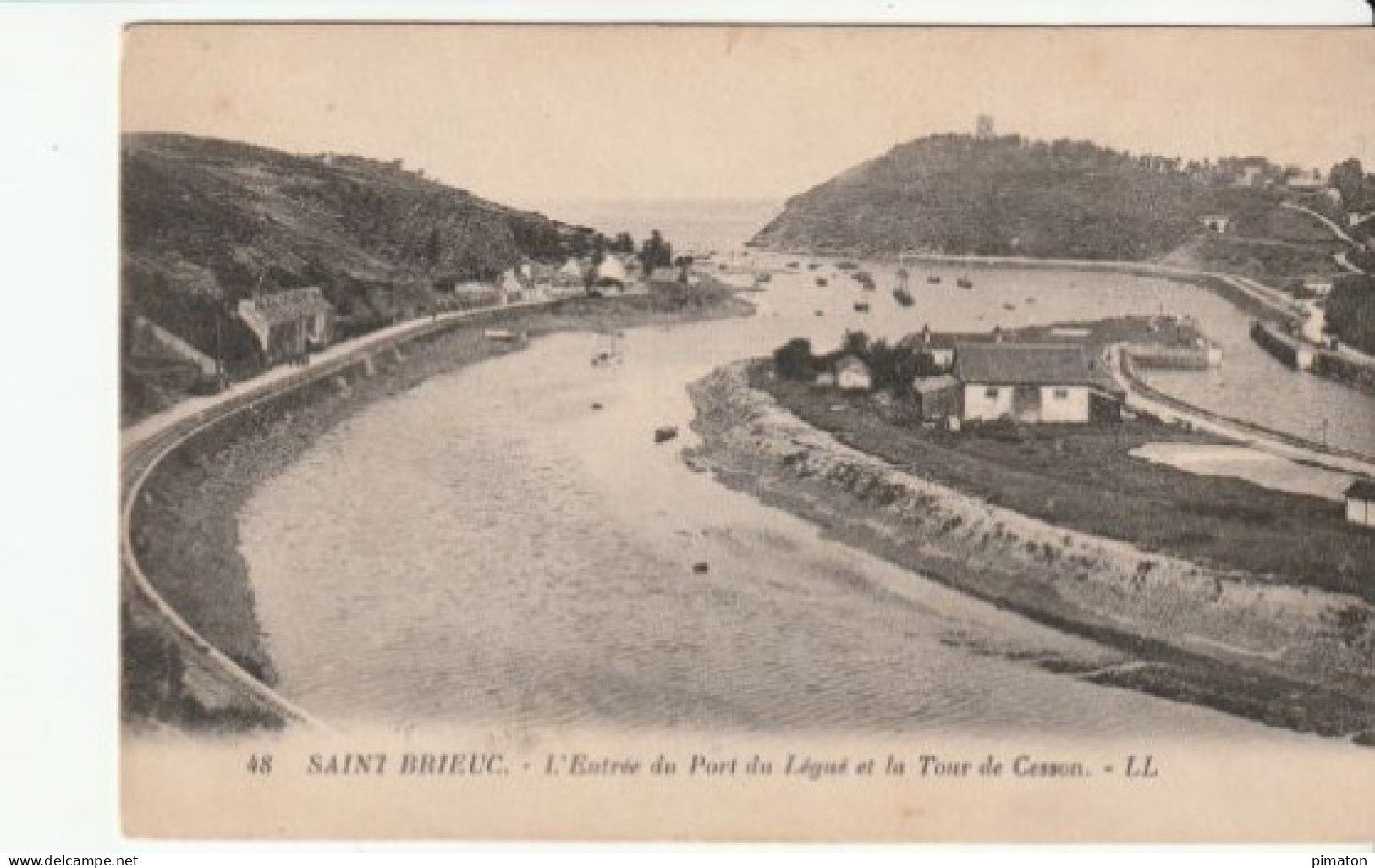 SAINT BRIEUC - L'Entrée Du Port Du Légué Et La Tour De Cesson - Saint-Brieuc