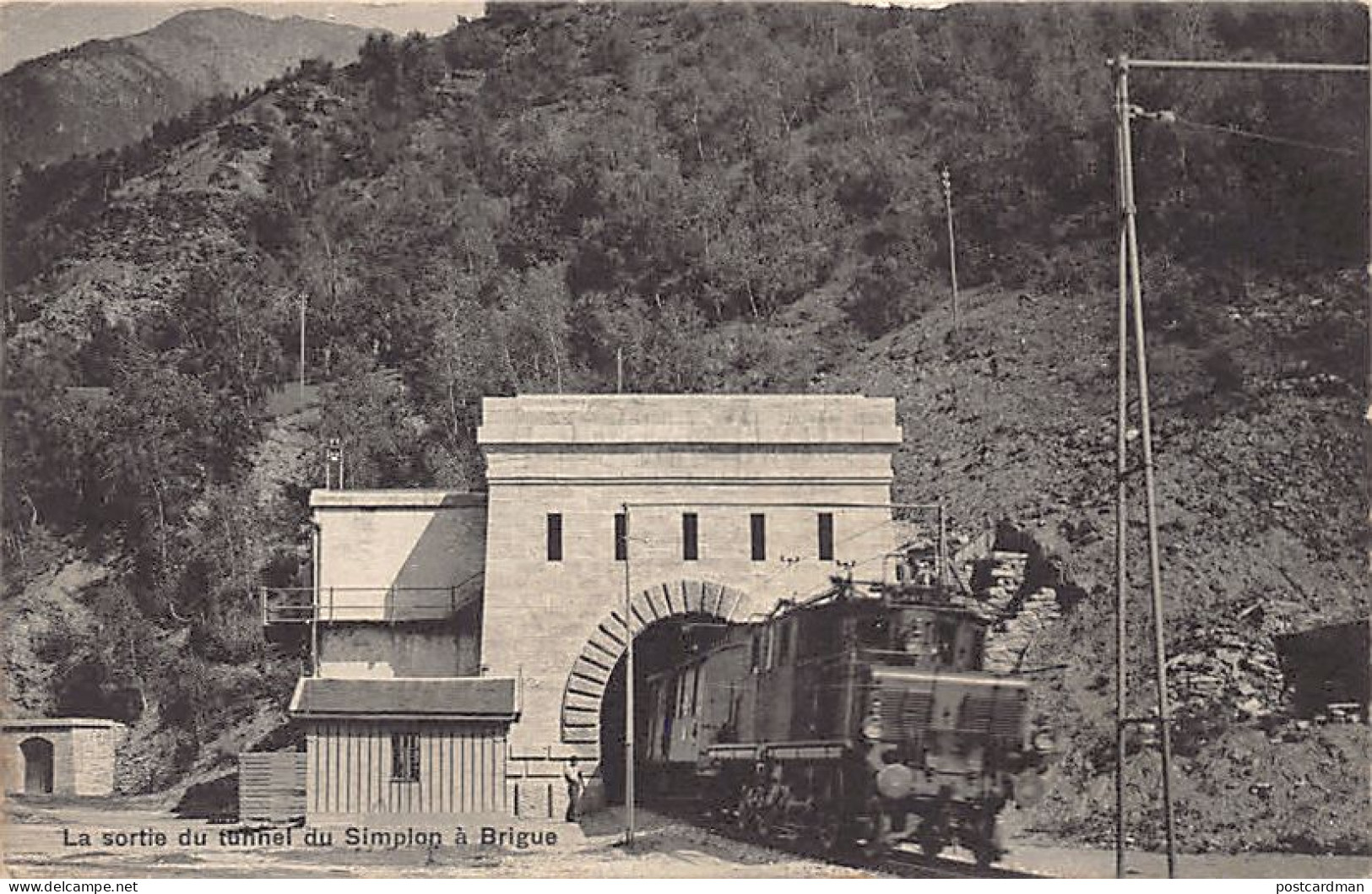 Suisse - Brigue-Glis (VS) Sortie Du Tunnel Du Simplon - Locomotive - Ed. Louis Burgy 3687 - Brigue-Glis 