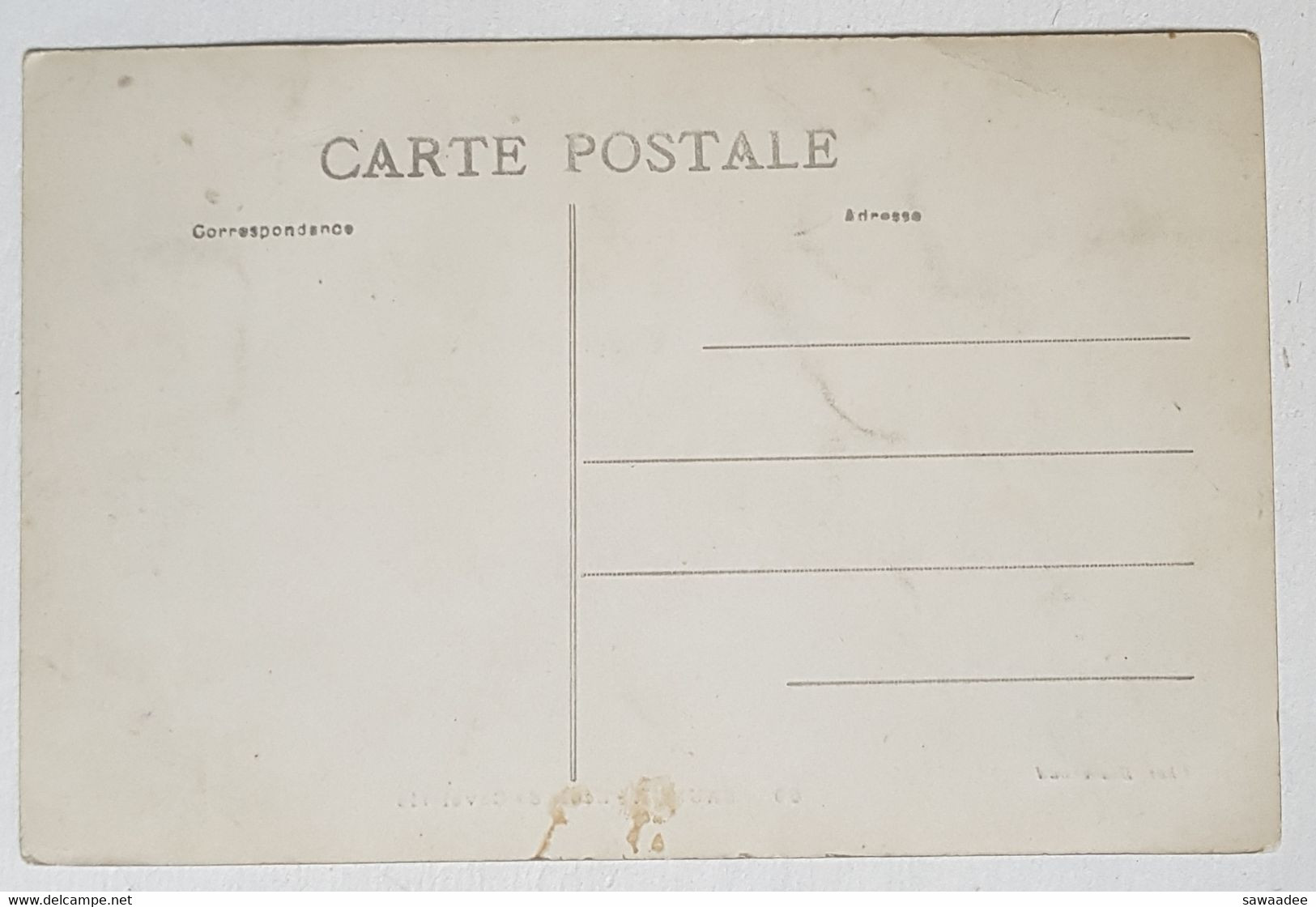 CARTE POSTALE - FRANCE -  MILITARIA - SAUMUR ECOLE DE CAVALERIE - EXERCICE - CHEVAL - SAUT D'OBSTACLE - UNIFORME - Reggimenti