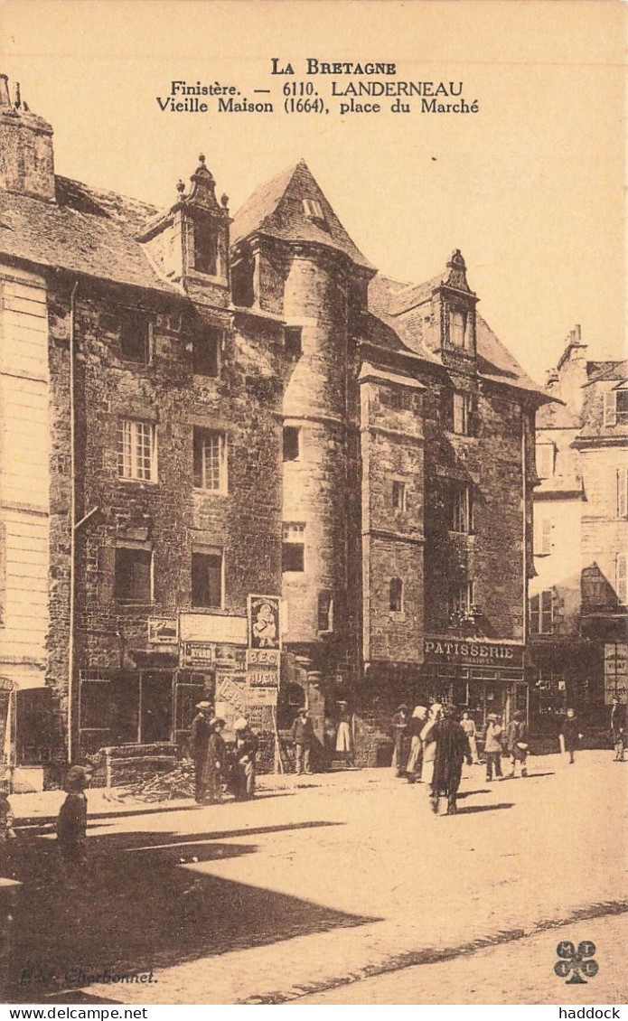 LANDERNEAU : VIEILLE MAISON PLACE DU MARCHE - Landerneau