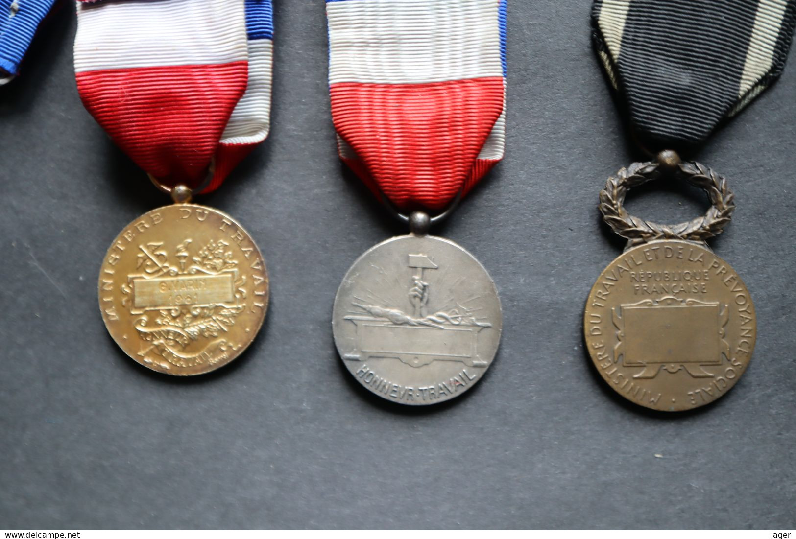 Lot de médailles anciennes certaines attribuées ou en argent