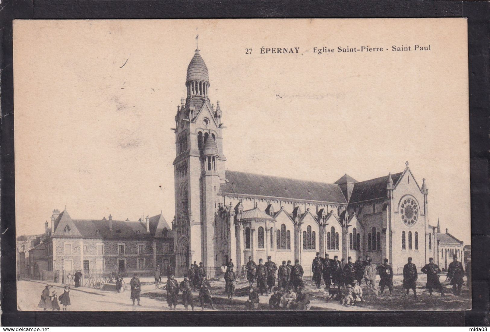 51. EPERNAY . Eglise Saint Pierre - Saint Paul . Animée . Guerre 1914.1918 - Epernay