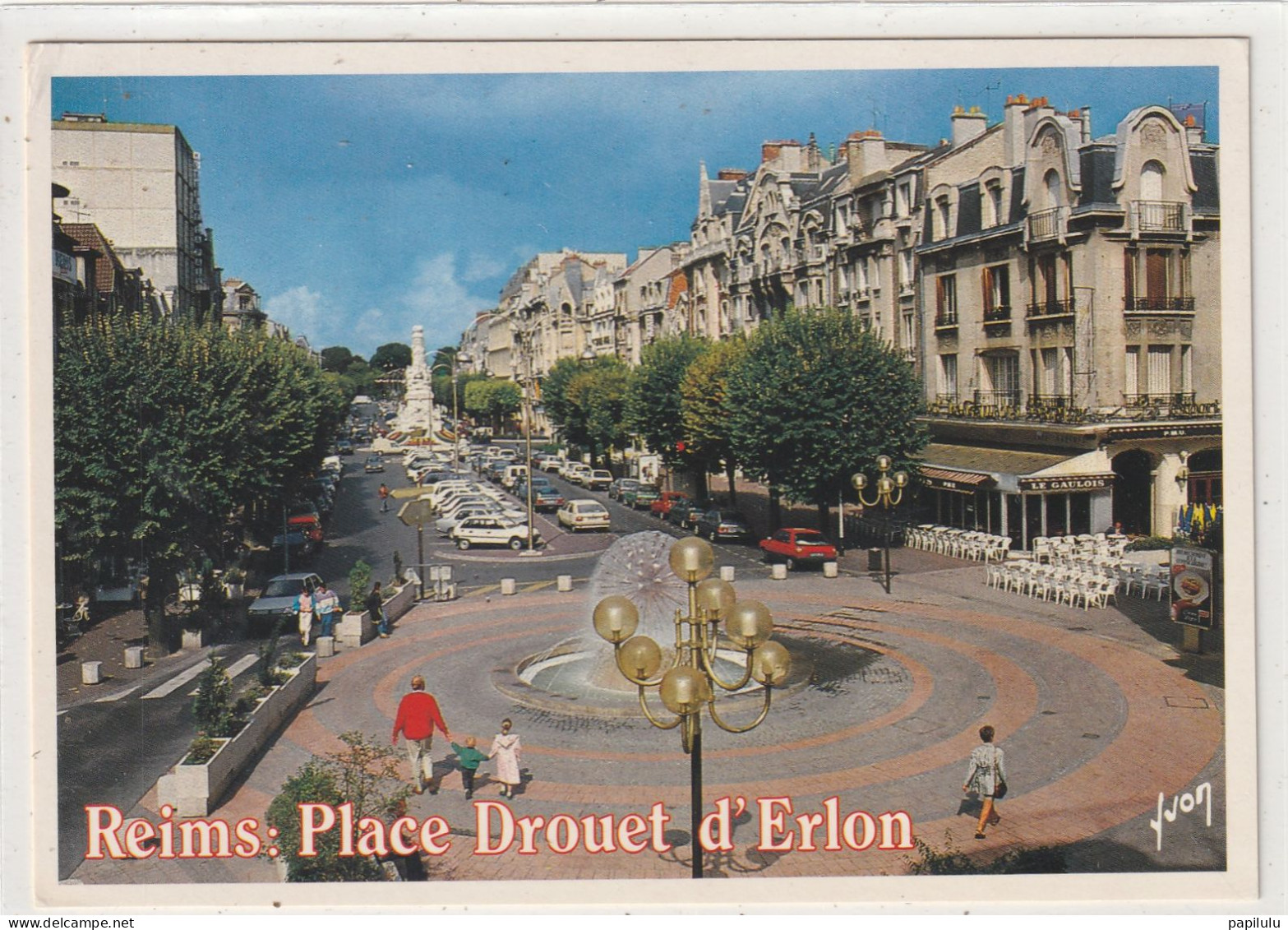 377 DEPT 51 : édit. Yvon : Reims Place Drouet D'Erlon Et Sa Fontaine - Reims