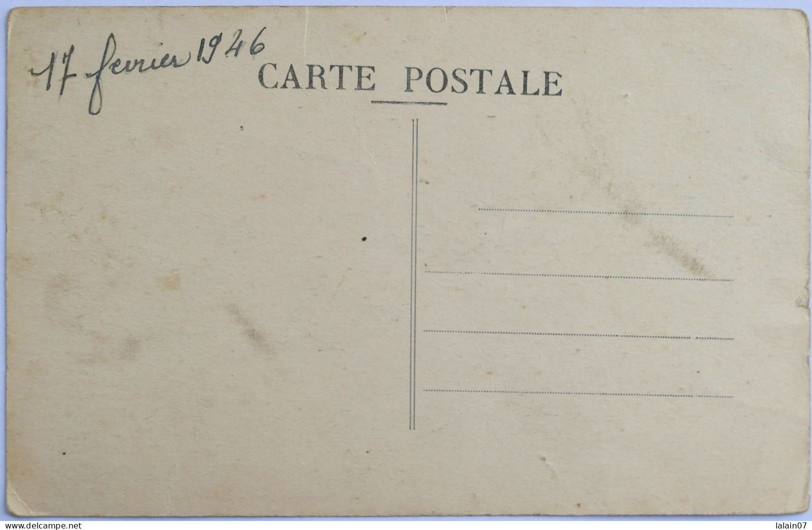 C. P. A. : 17 : SAINTE LHEURINE : Entrée Du Bourg, Côté Sud, Voiture , En 1946 - Other & Unclassified