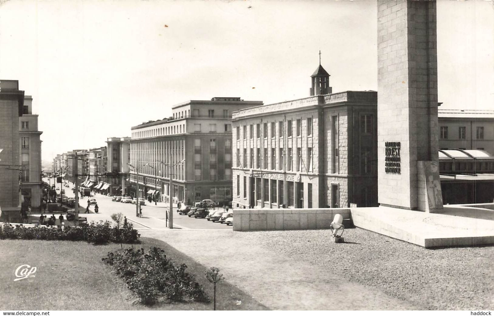 BREST : LA RUE DU SIAM - Brest