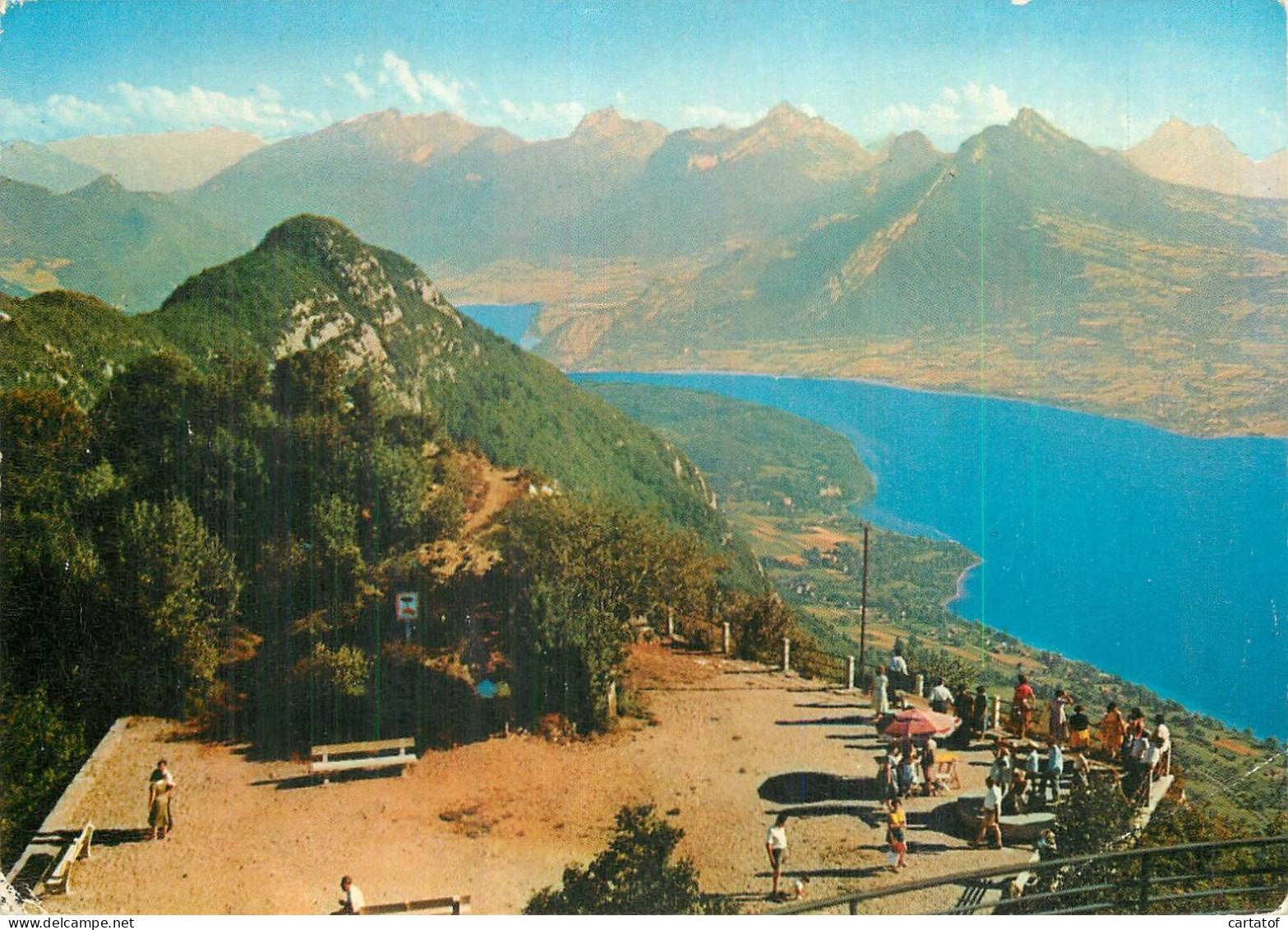 ANNECY . LE Lac Et Les Montagnes Des Bauges - Annecy