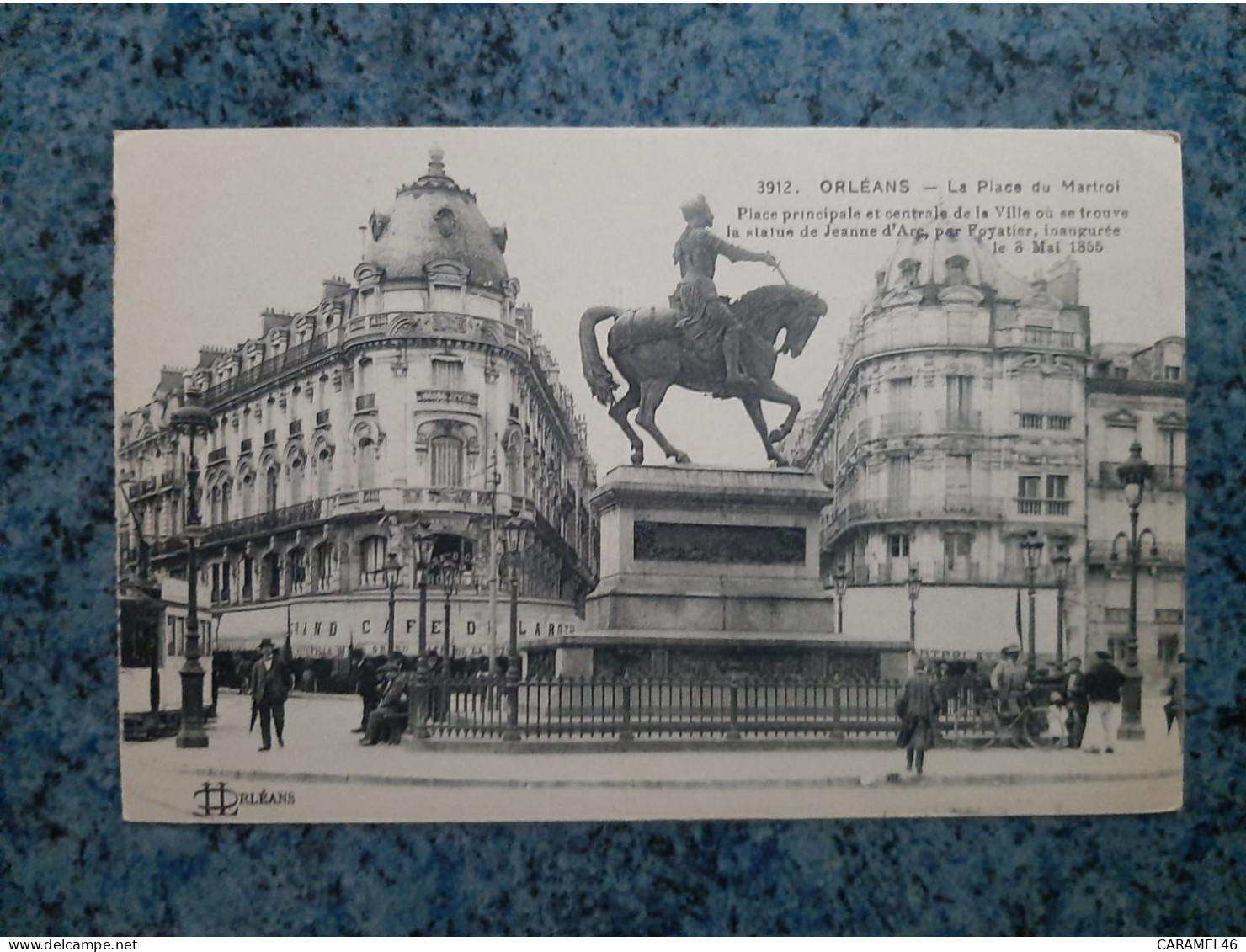 CPA -   3912  -    ORLEANS             - LA PLACE DU MARTROI - Orleans