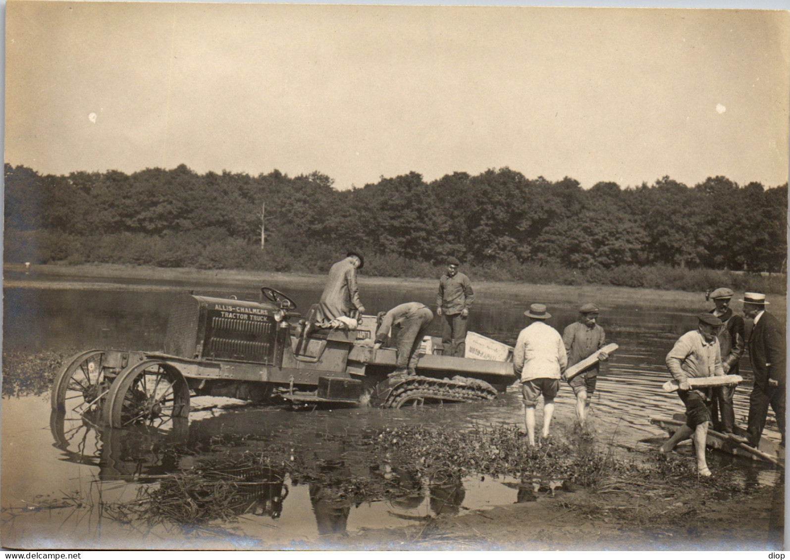 Photographie Photo Vintage Snapshot Amateur Tracteur Bulldozer Engin &agrave; Chenilles - Treinen