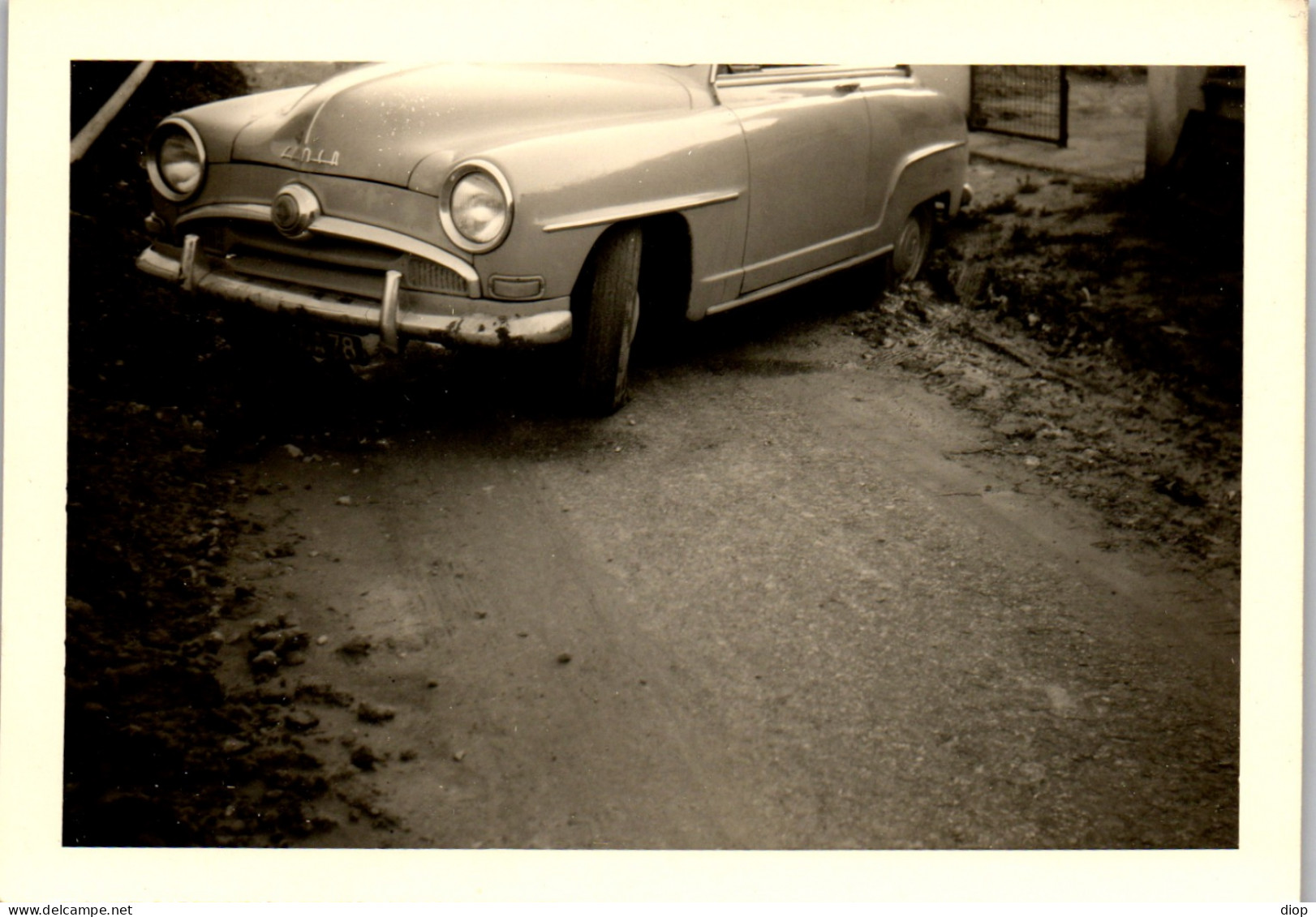 Photographie Photo Vintage Snapshot Amateur Automobile Voiture Auto Simca - Auto's