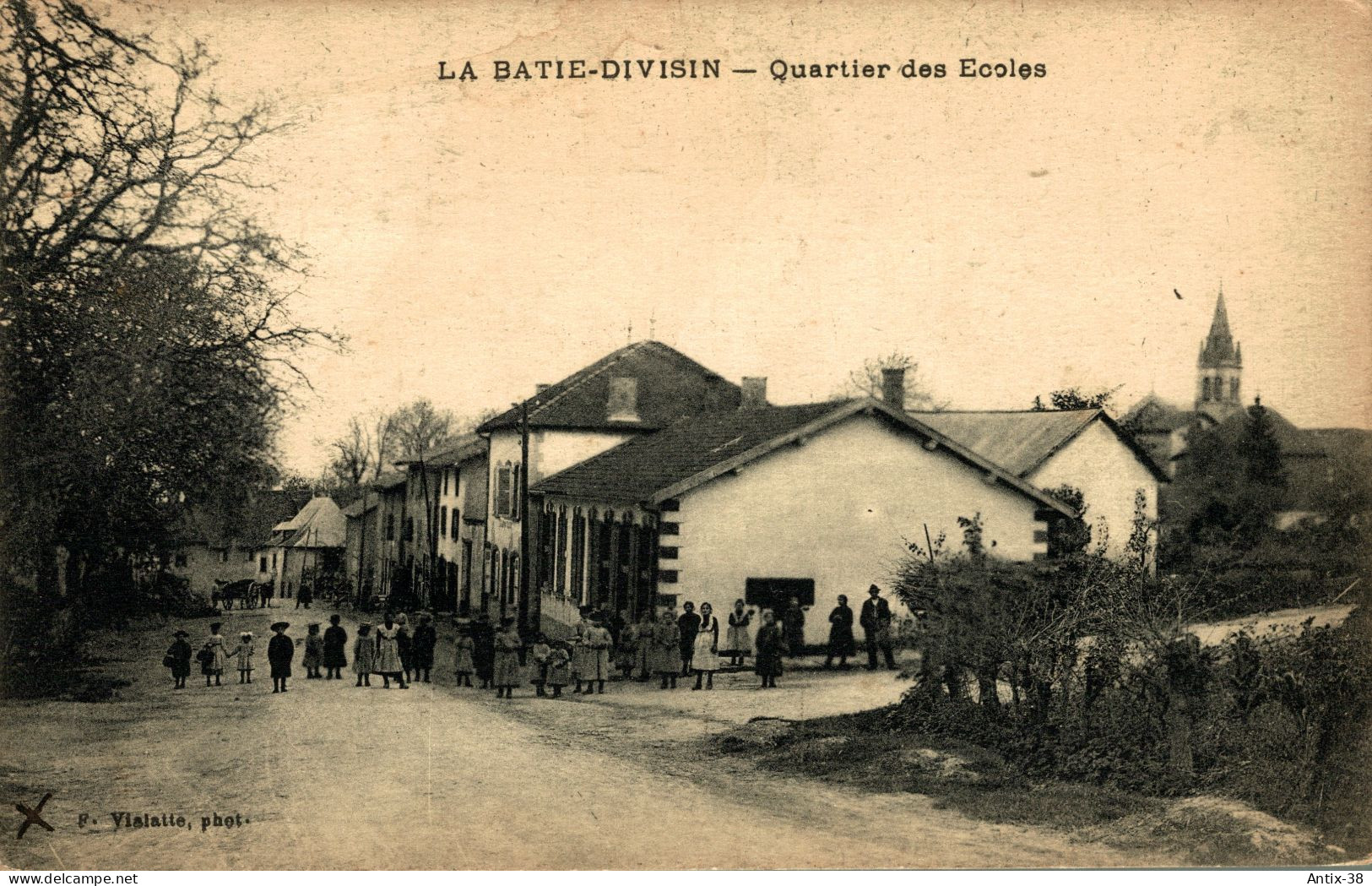 N81 - 38 - LA BATIE-DIVISIN - Isère - Quartier Des Écoles - Andere & Zonder Classificatie