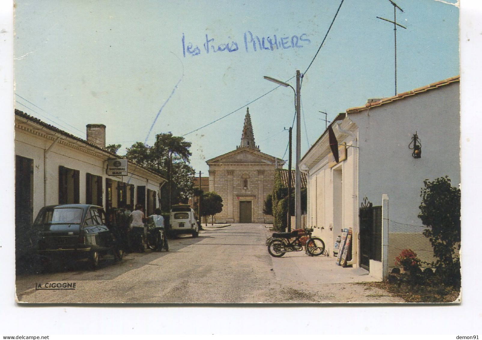 CPSM GF - JAU DIGNAC LOIRAC  - La Grand'Rue - 1970 - Bar - Moto - - Autres & Non Classés