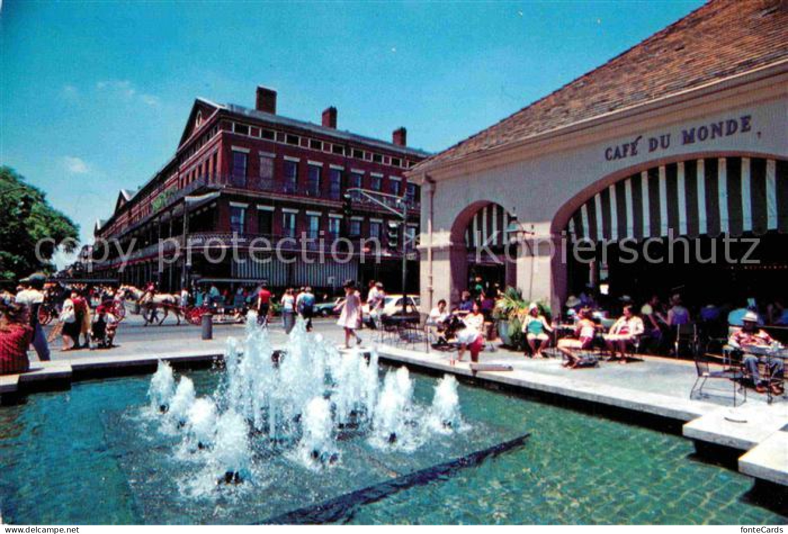 72903849 New_Orleans_Louisiana Cafe Du Monde And Pontalba Apartments - Altri & Non Classificati