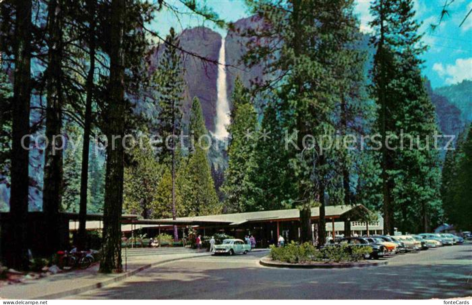 72902882 Yosemite_National_Park Mit Wasserfall - Autres & Non Classés