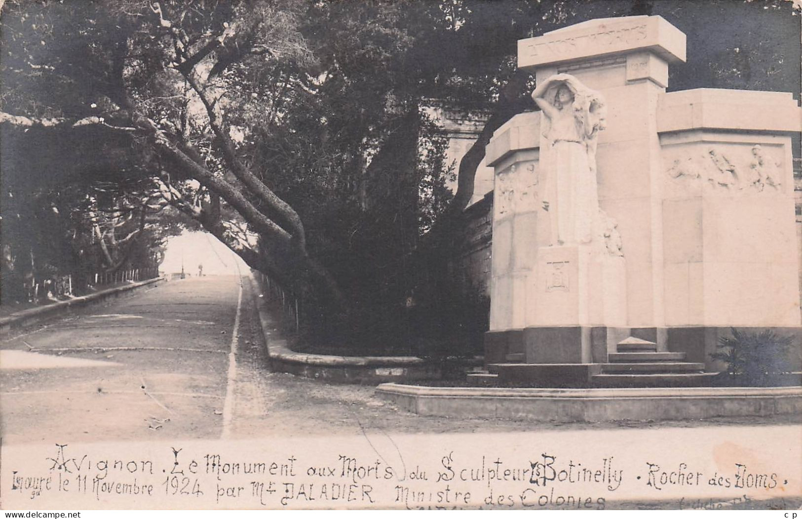 Avignon - Carte Photo - Monument Aux Morts  Du Sculpteur Bottinelly - Inaugure  18 Sepetmebre 1924 Par Daladie -  CPA °J - Avignon