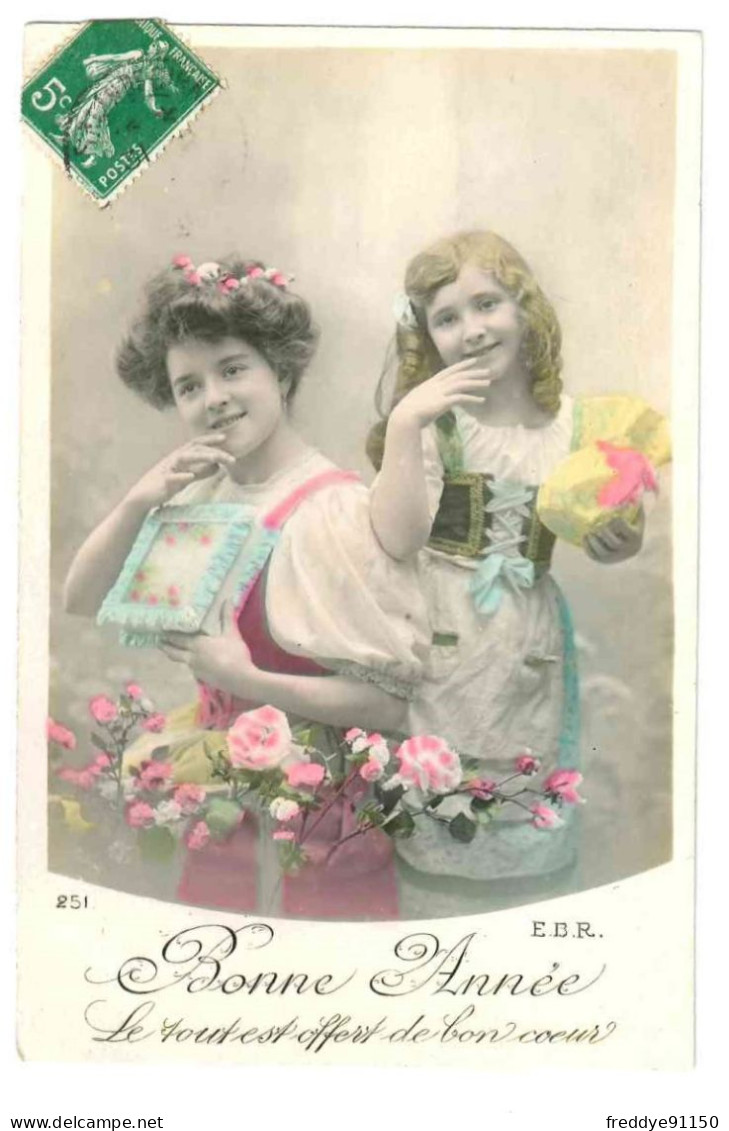 CPA Fantaisie . Enfant  . Fillette . Femme . Bonne Année  . EPR - Ritratti