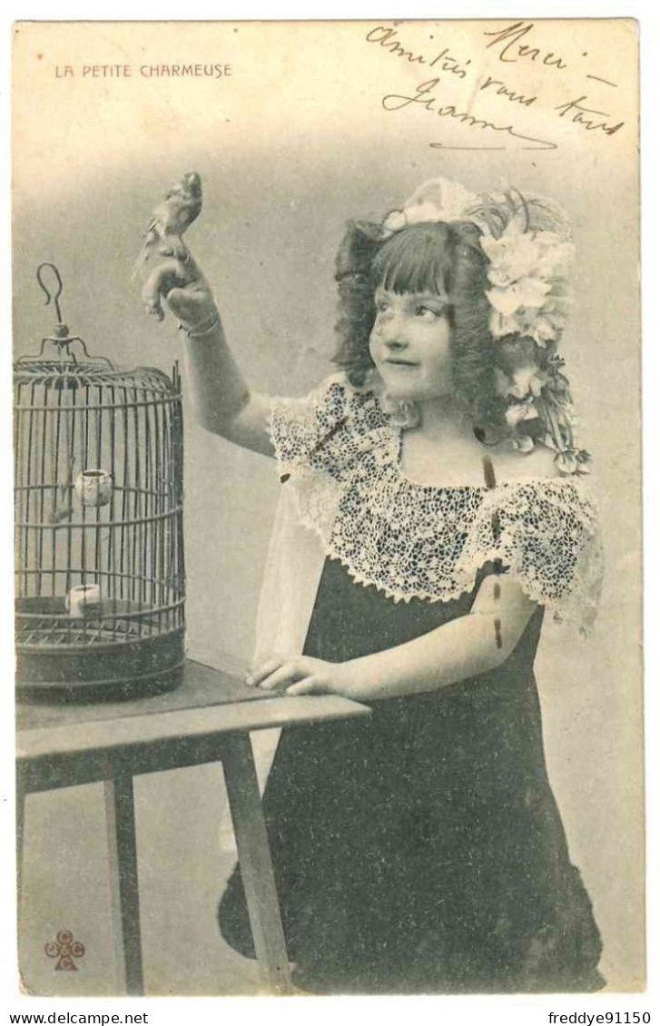 CPA FANTAISIE ENFANT . LA PETITE CHARMEUSE . OISEAUX . 1903 - Portretten