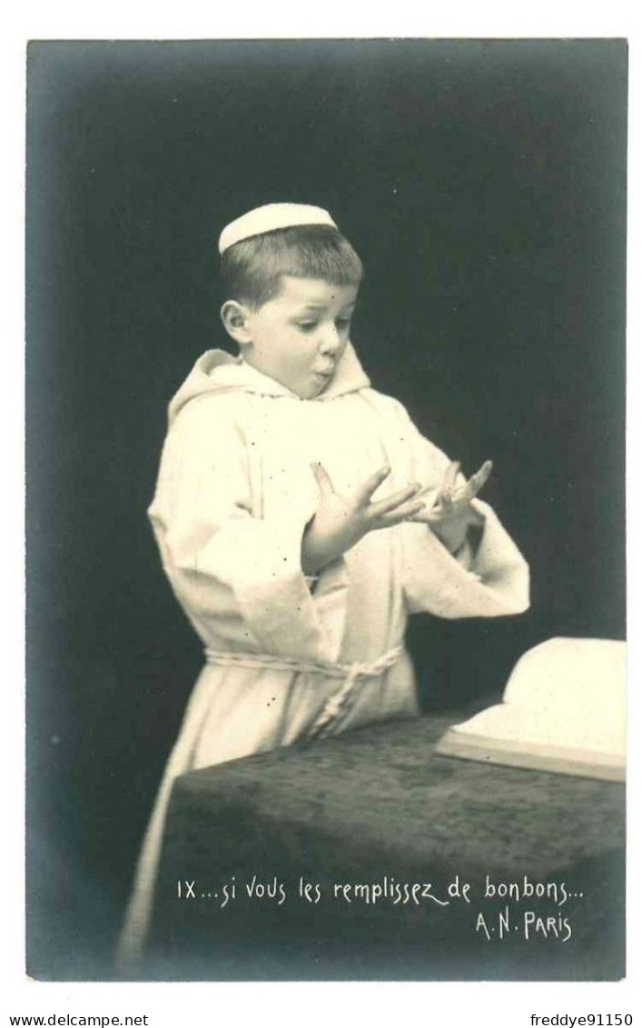 CPA / PHOTO . Enfant Le Petit Prédicateur . Petit Moine . N° IX . Edit : A.N - Portretten