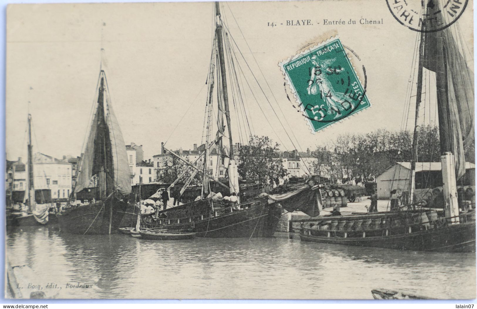 C. P. A. : 33 : BLAYE : Entrée Du Chenal, Belle Animation, Timbre En 1914 - Blaye