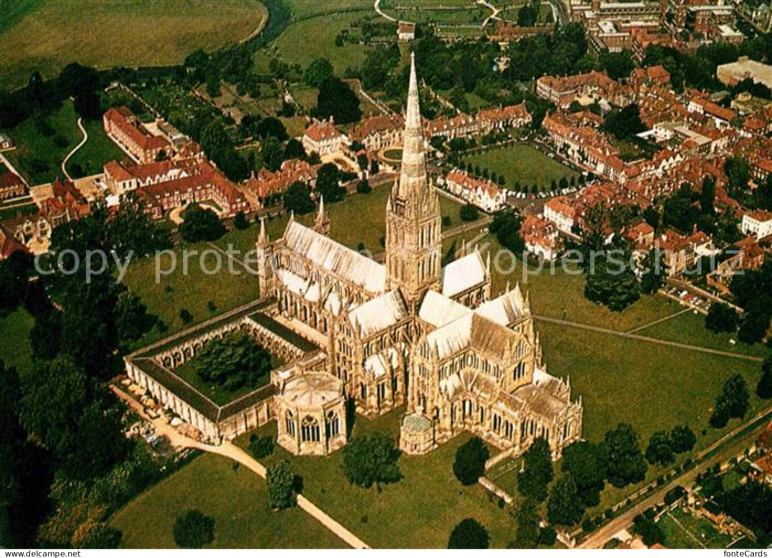 72890833 Wiltshire UK Fliegeraufnahme Salisbury Kathedrale  - Autres & Non Classés