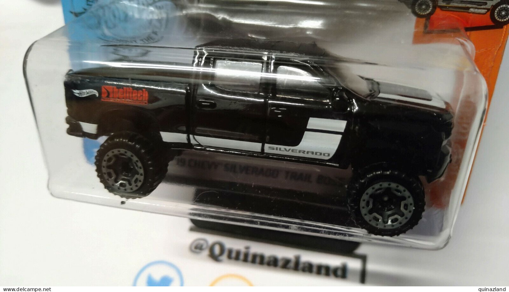 Hot Wheels '19 Chevy Silverado Trail Boss LT 2020-151 (NP24) - HotWheels