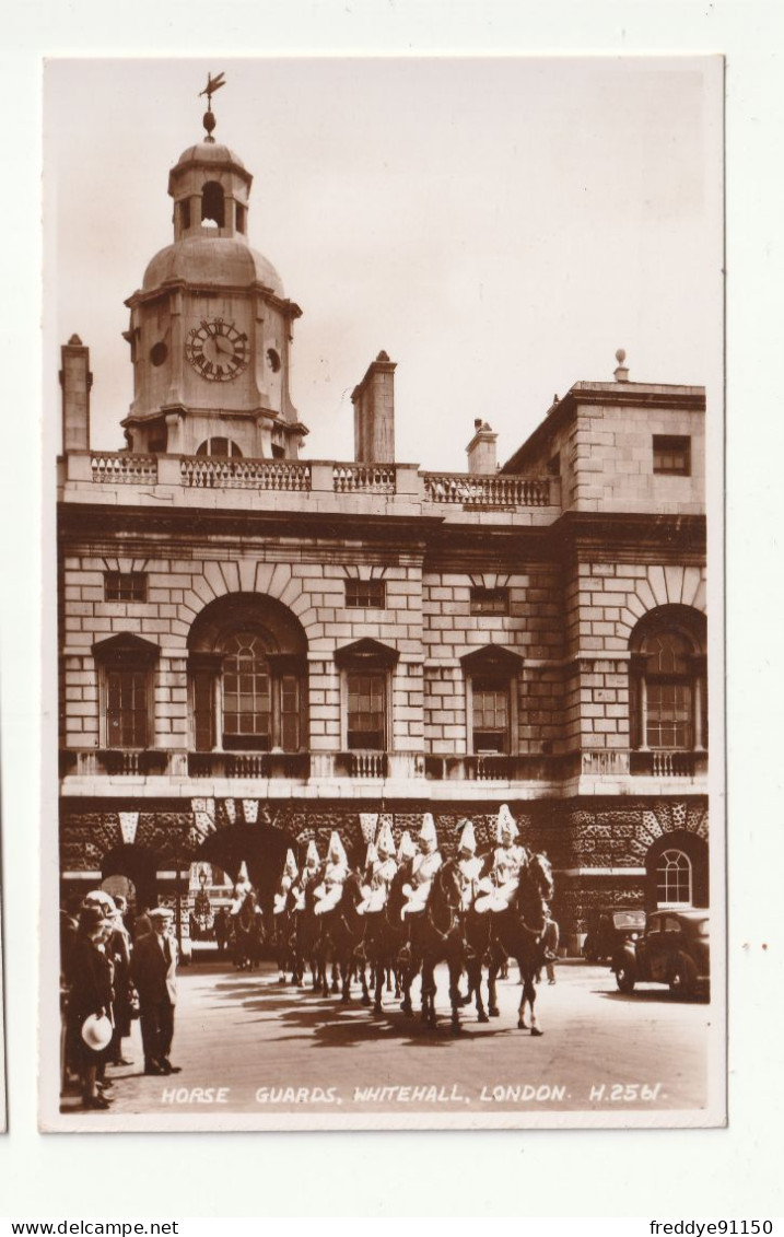 Royaume-uni . London . Horse Guards . Whitehall - Whitehall