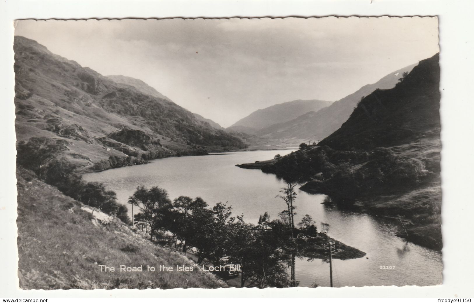 Royaume-uni . Ecosse . Loch Eilt . The Road To The Isles  .  - Inverness-shire