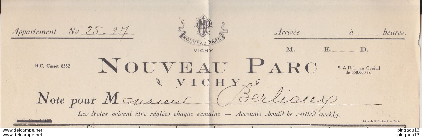 Fixe Vichy Allier Hôtel Nouveau Parc Séjour De M B... En Juillet 1930 Timbre Fiscal Très Bel Ensemble - 1900 – 1949