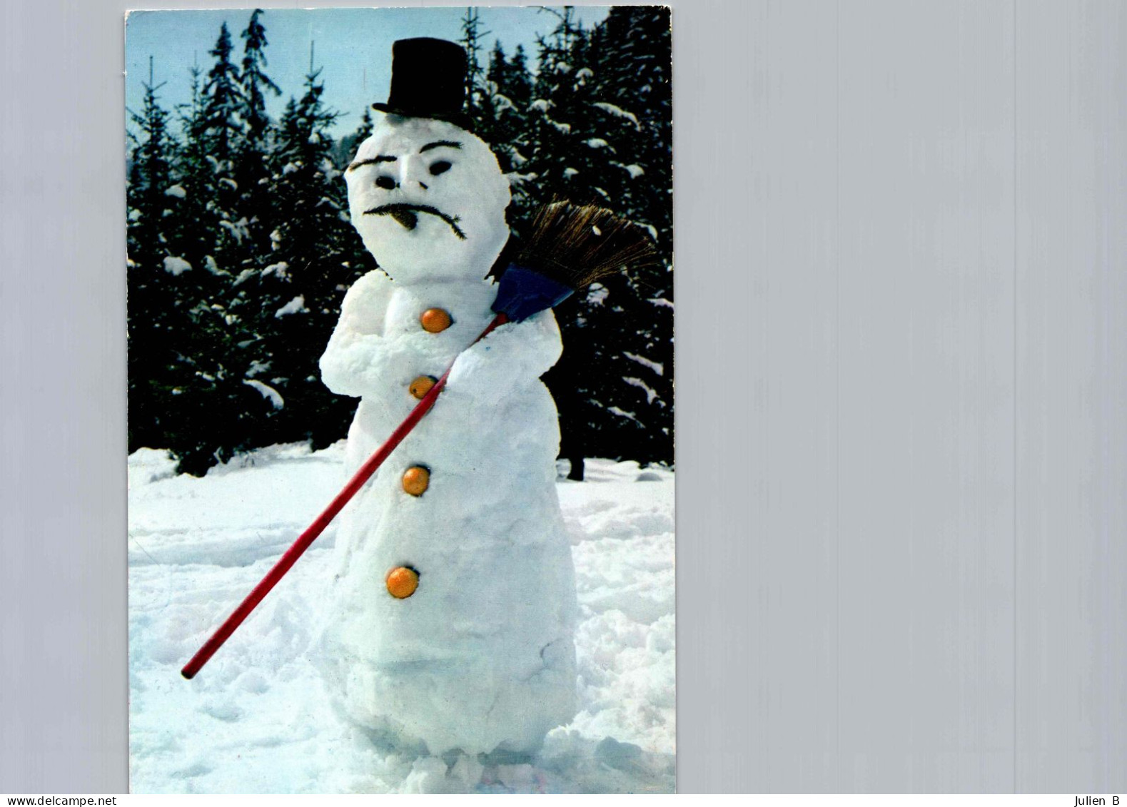 Bonhomme De Neige Et Son Balai - Wintersport