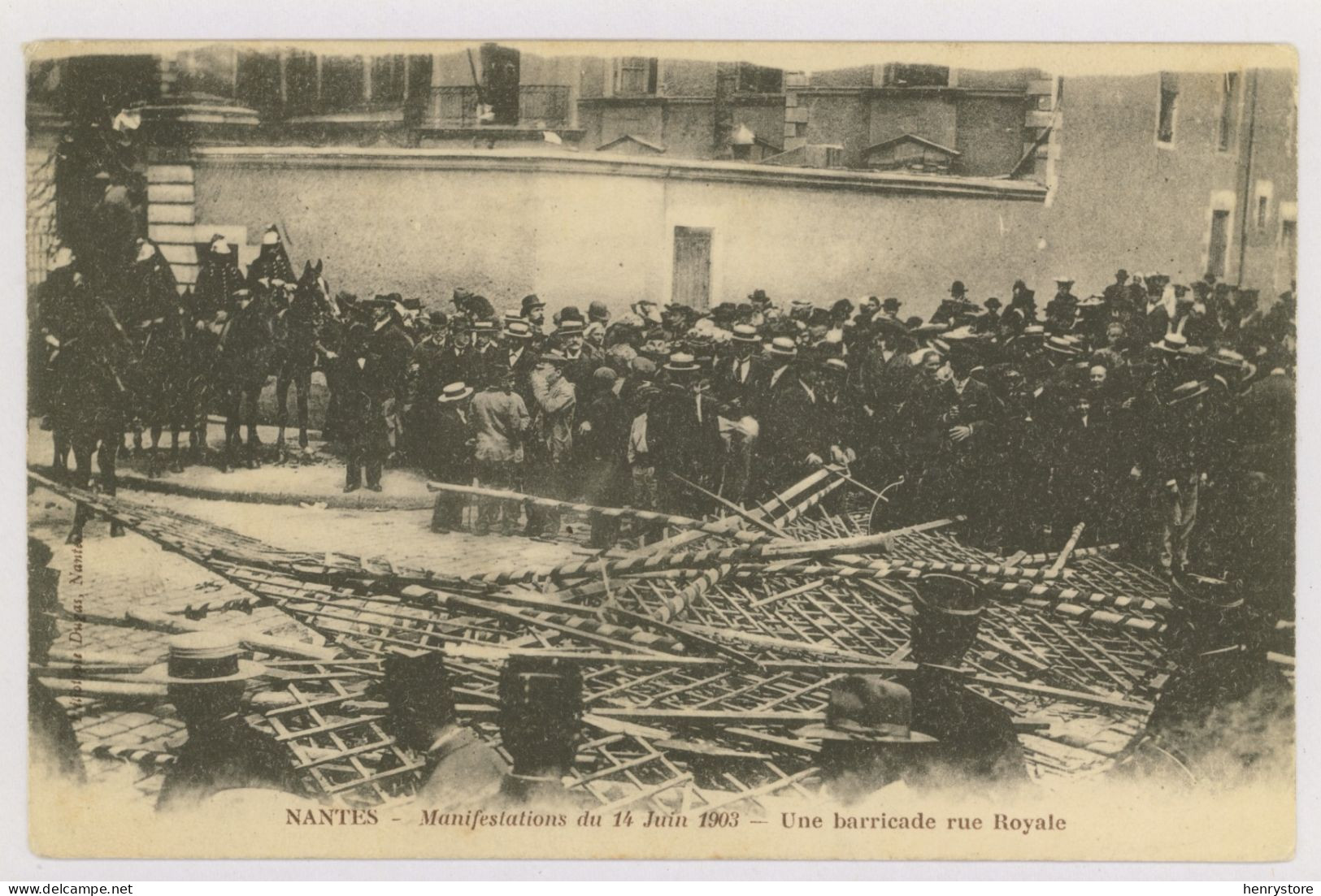 NANTES : Manifestations Du 14 Juin 1903, Une Barricade Rue Royale (z3672) - Nantes