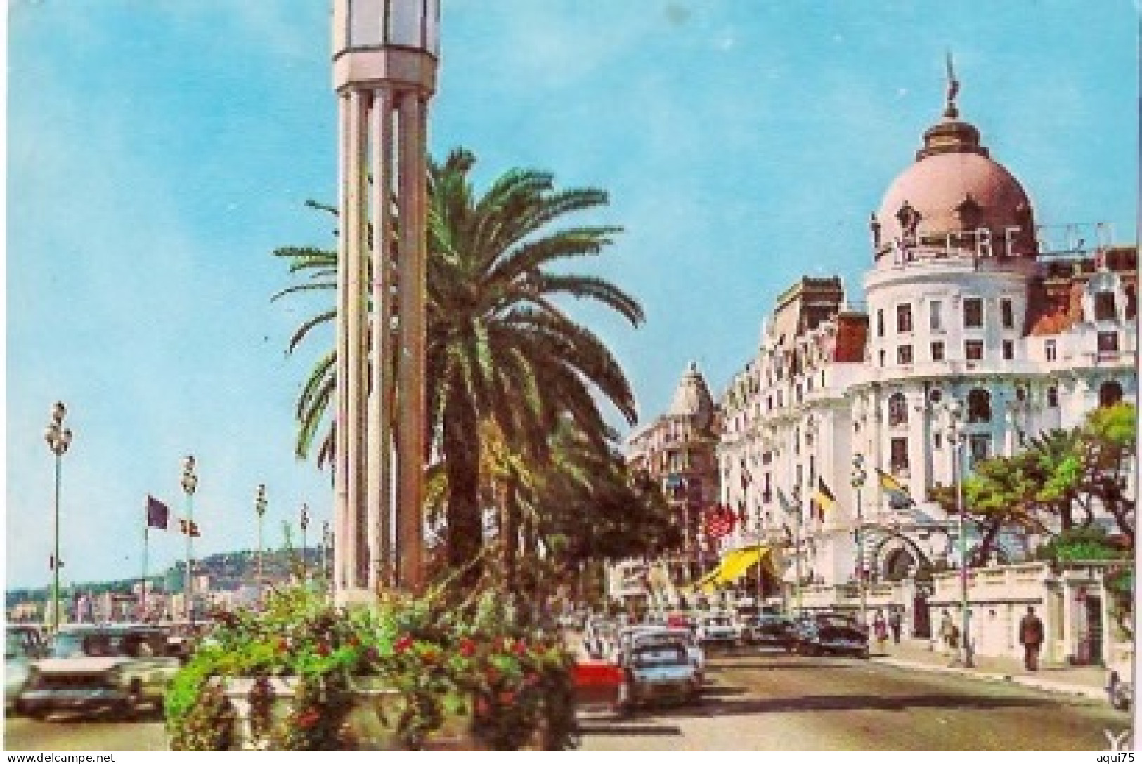 NICE    Au Soleil De La Côte D'Azur .Promenade Des Anglais Et L'Hôtel Négresco(petit Format) - Cafés, Hotels, Restaurants