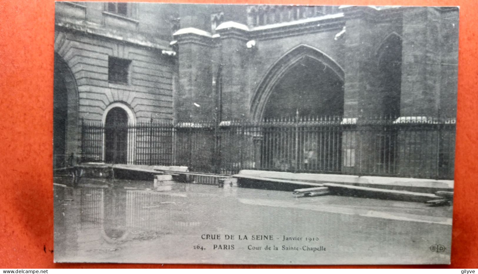 CPA (75) Crue De La Seine.1910. Paris.  Cour De La Sainte Chapelle. (7A.740) - Inondations De 1910