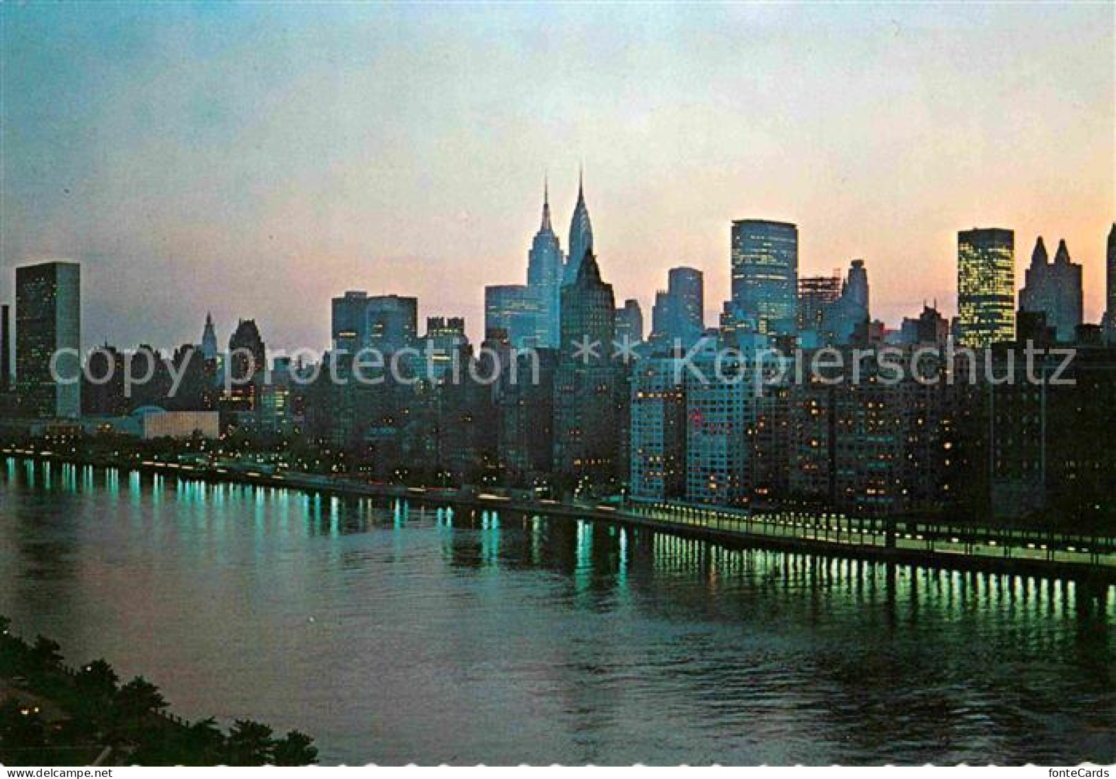 72851009 New_York_City East River United Nations Manhattan - Sonstige & Ohne Zuordnung