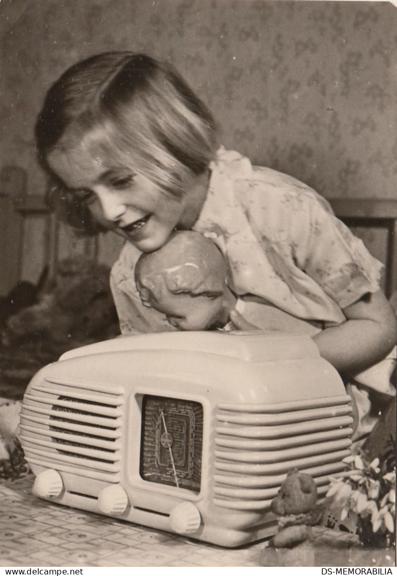 Child W Porcelain Doll Teddy Bear TESLA Radio Old Photo Postcard - Giochi, Giocattoli