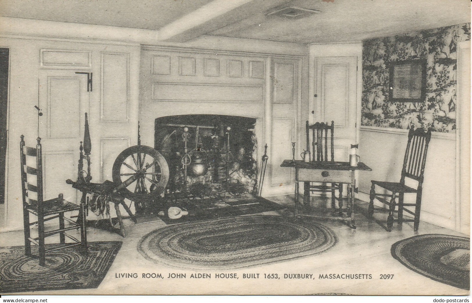 PC33902 Living Room. John Alden House Built 1653. Duxbury. Massachusetts. Americ - Monde