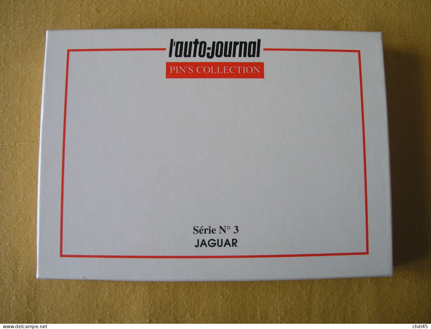 Coffret De 10 Pin's JAGUAR  émis Par L'auto Journal (envoi En Colissimo) - Jaguar