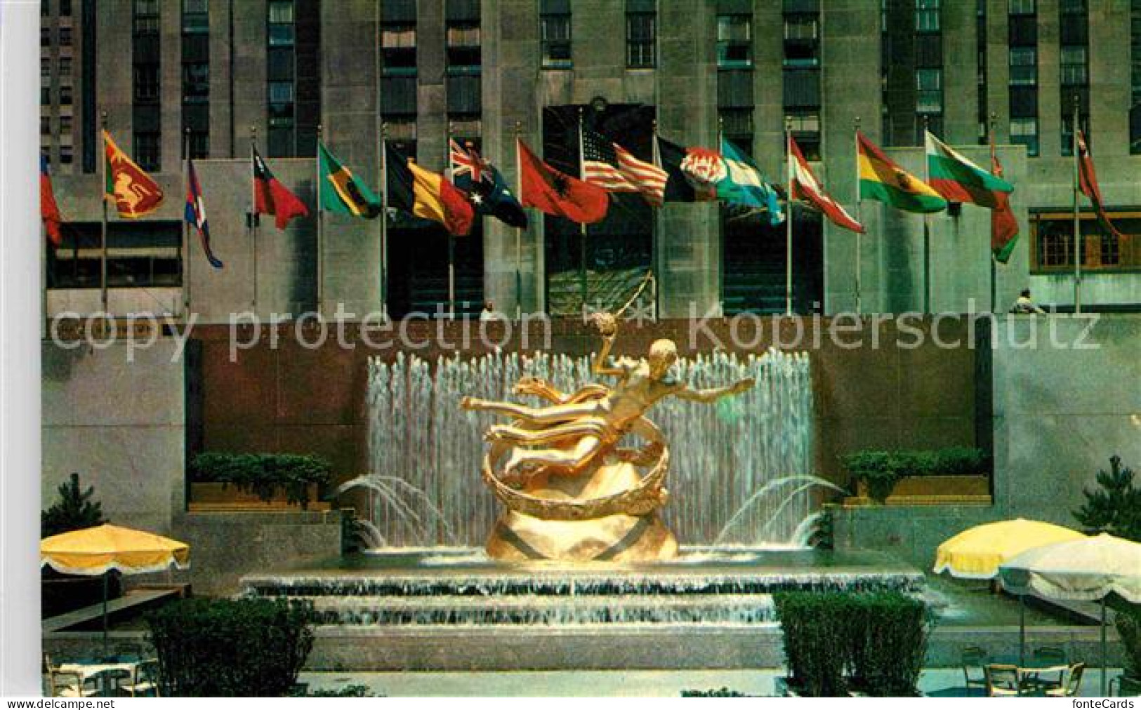 72823999 New_York_City Rockefeller Center And Lower Plaza - Autres & Non Classés