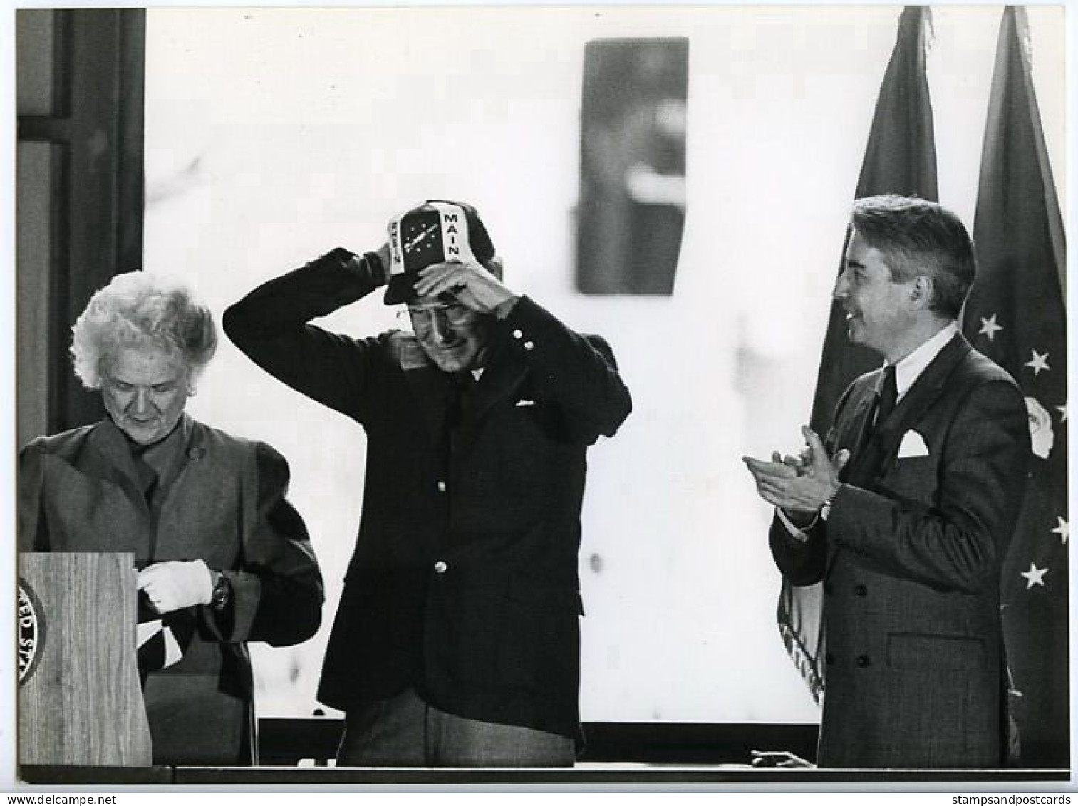 George Bush US Vice President Rhein-Main Airbase Frankfurt Germany Deutschland 1986 Original EPA Press Phot O - Berühmtheiten