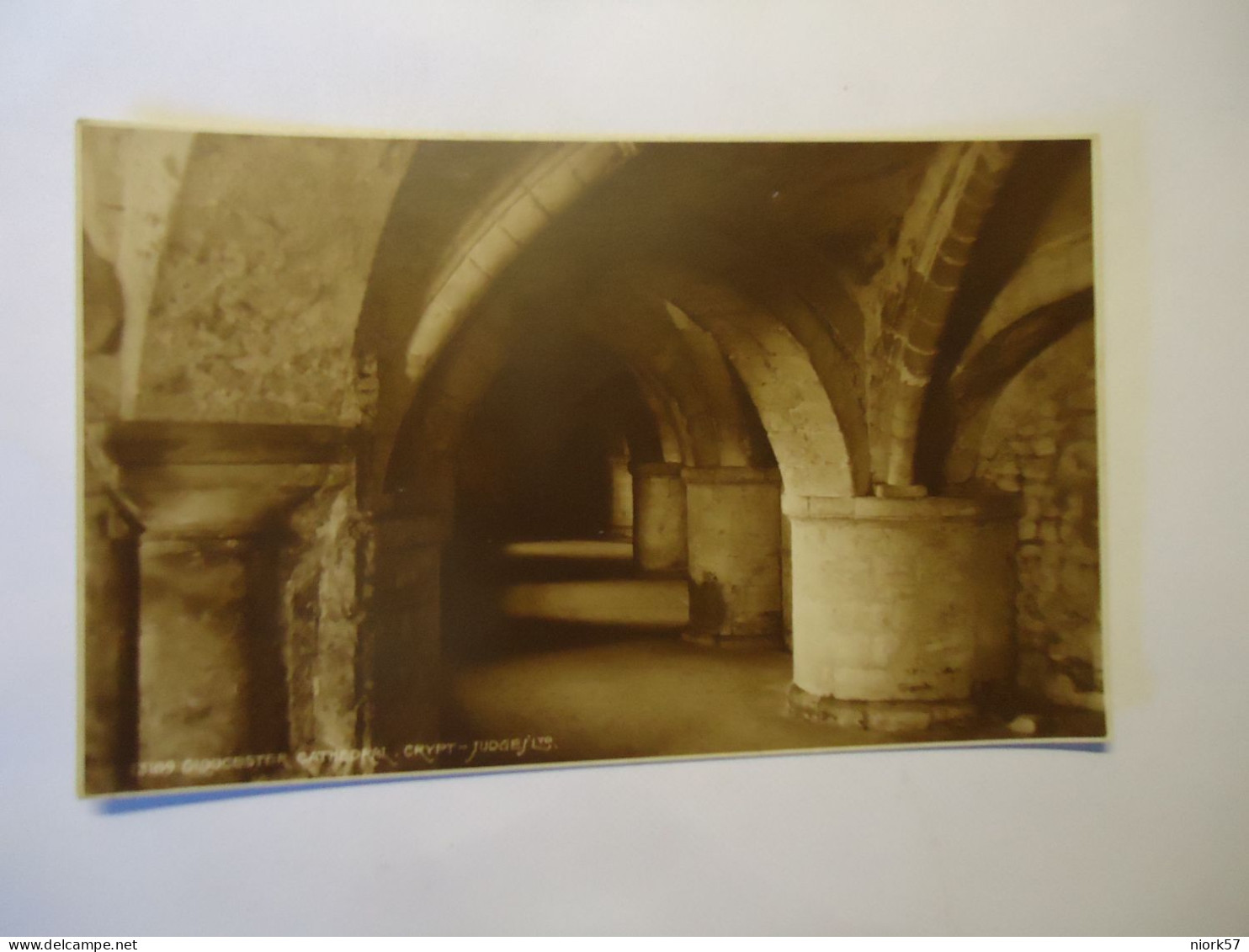 UNITED KINGDOM    POSTCARDS  GIOUCESTER CRYPT - Otros & Sin Clasificación