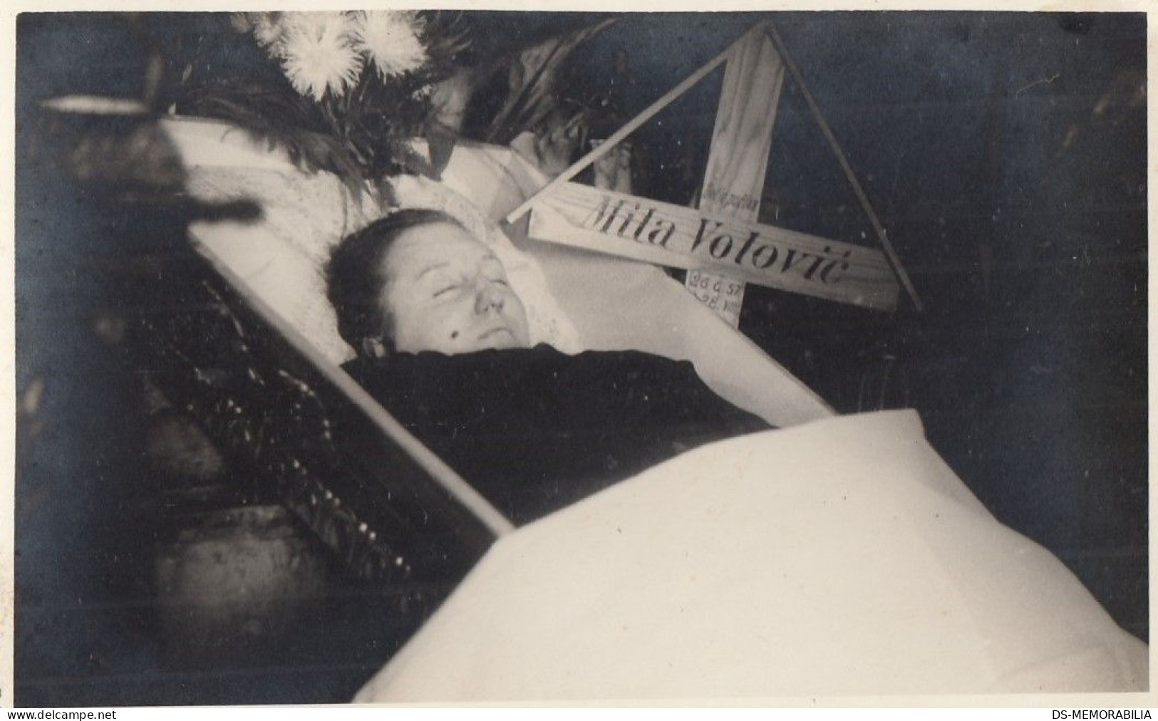 Post Mortem Dead Woman In Open Casket Funeral Old Photo Postcard - Funeral